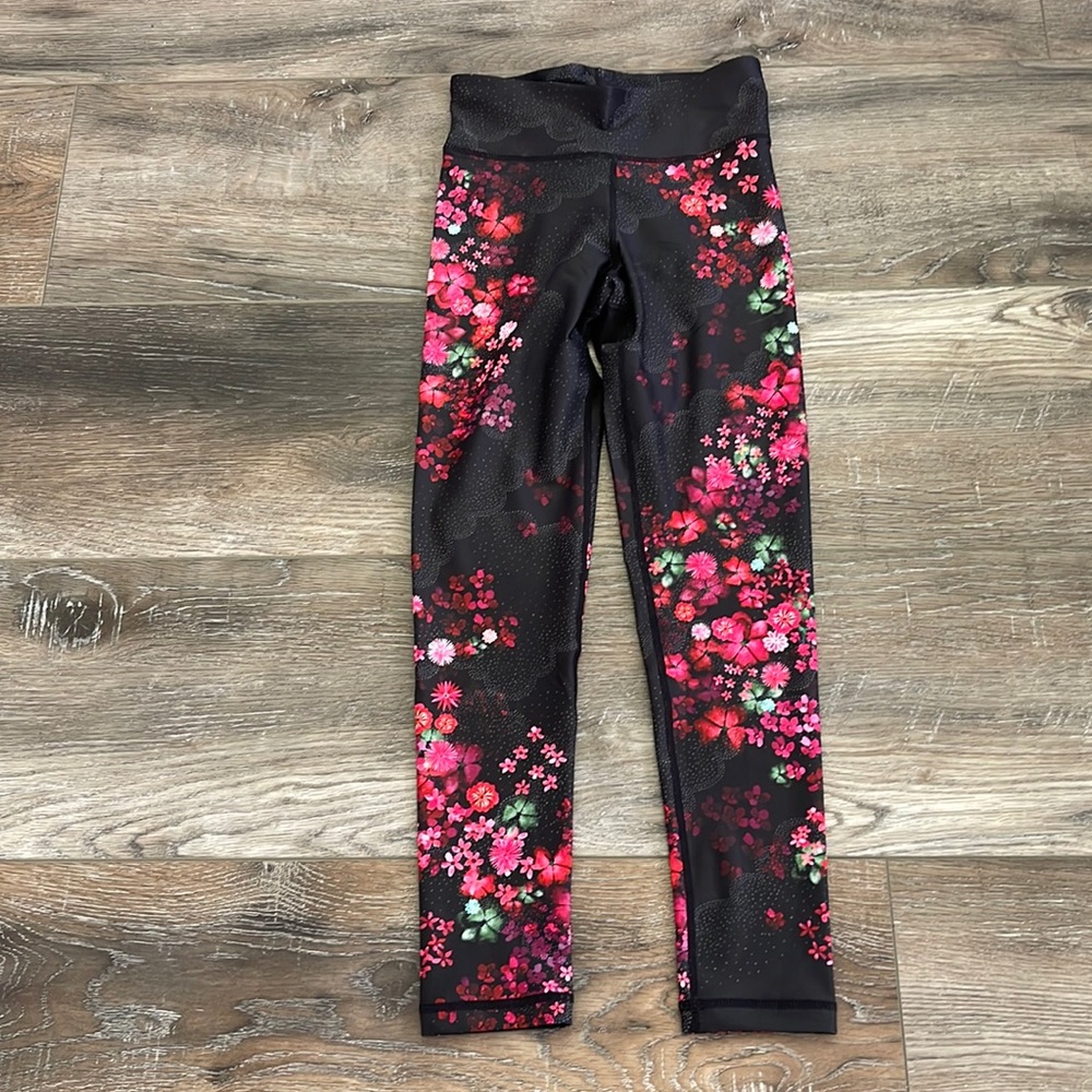 Dharma Bums 7/8 leggings NWT Size S